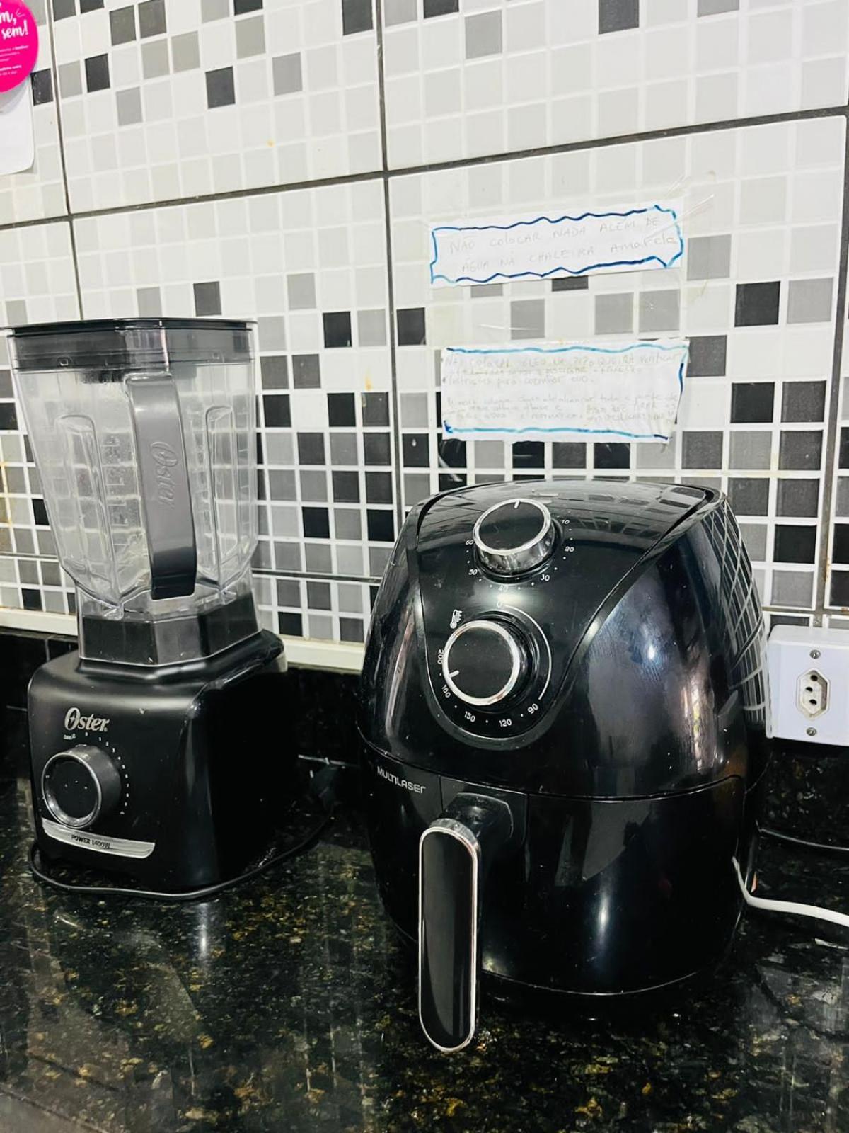 איטה קרה Adriana Hostel מראה חיצוני תמונה